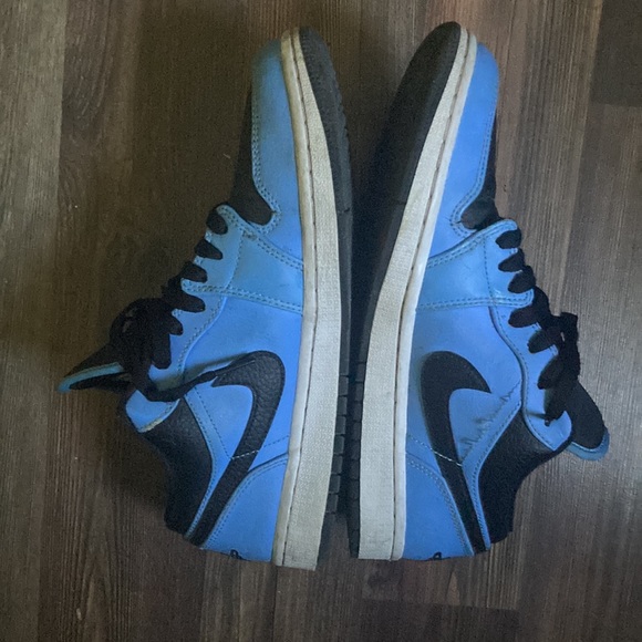 Air Jordan 1 for sale - Picture 2 of 3
